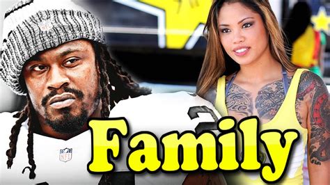 Oct 12, 2023 · Marshawn Lynch and Russell Wilson are not friends, according to his recent comments on a podcast. He said he did not have contact information for his former Seahawks teammate and that he disliked his coach, Pete Carroll. He also recalled a phone conversation that soured their relationship. The article explores the fallout between the two former NFL stars. 